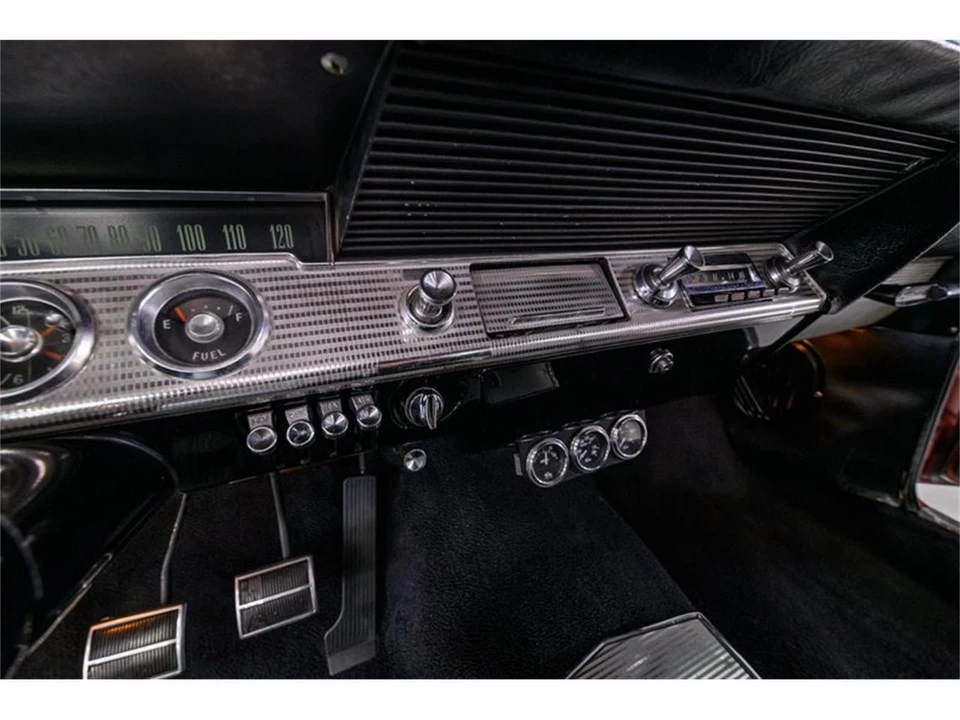 1962 Chevrolet Impala SS 3rd Gen - Image 23 of 31