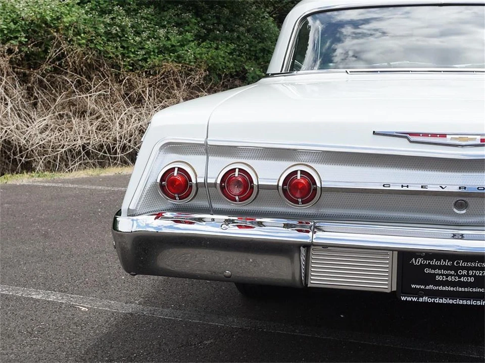 1962 Chevrolet Impala SS 3rd Gen - Image 9 of 31