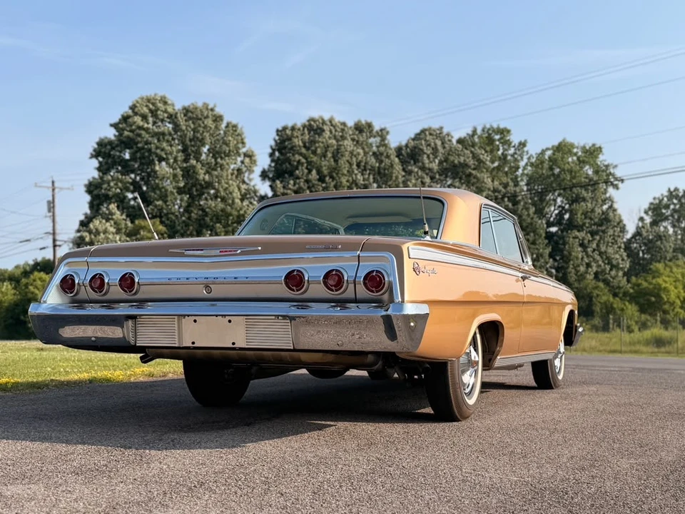 1962 Chevrolet Impala SS 3rd Gen - Image 17 of 31