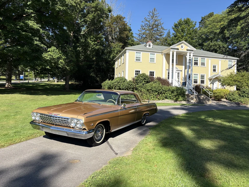 1962 Chevrolet Impala SS 3rd Gen - Image 2 of 31