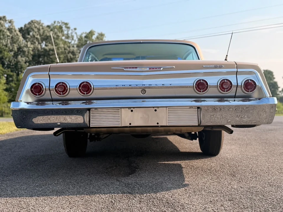 1962 Chevrolet Impala SS 3rd Gen - Image 16 of 31