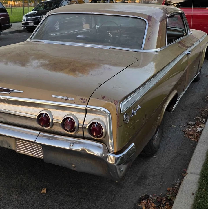 1962 Chevrolet Impala SS 3rd Gen - Image 3 of 11
