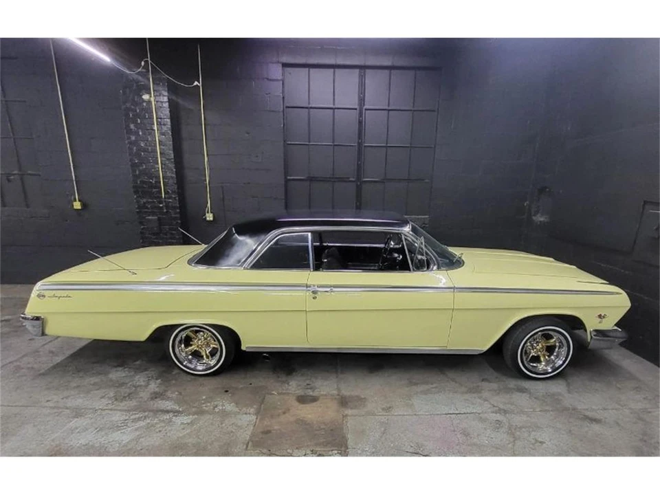 1962 Chevrolet Impala SS 3rd Gen - Image 2 of 10
