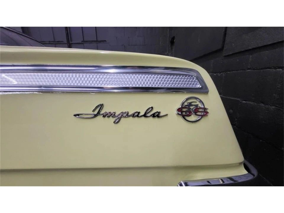 1962 Chevrolet Impala SS 3rd Gen - Image 5 of 10