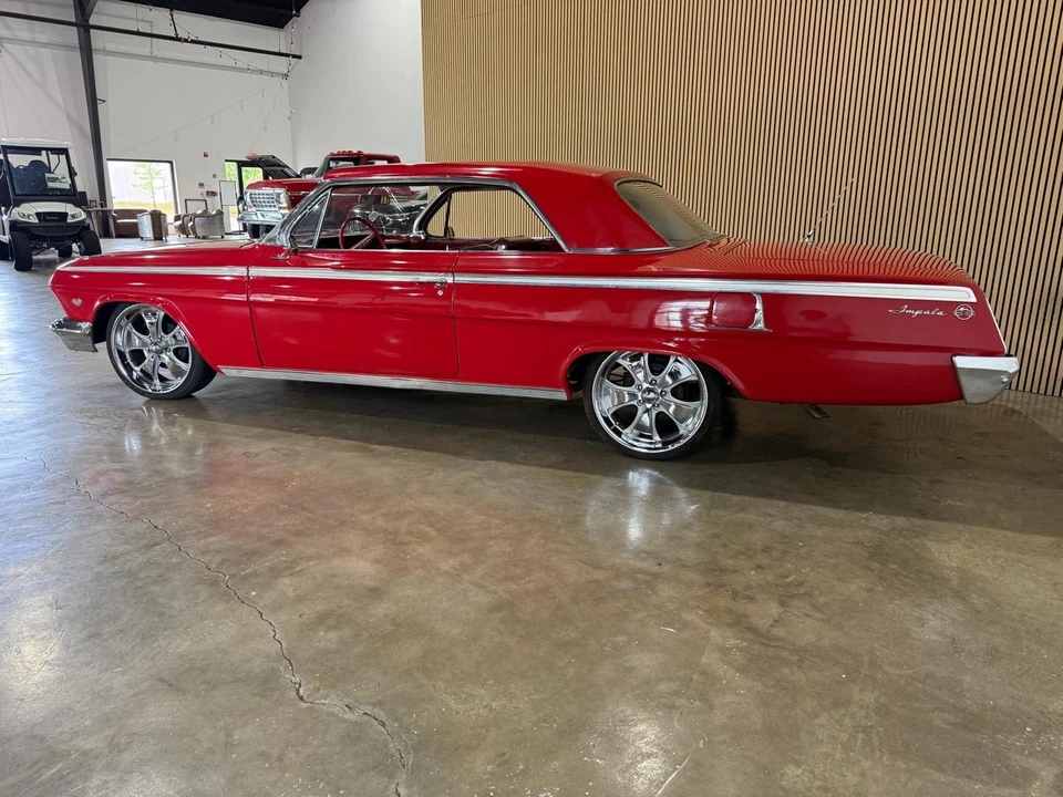 1962 Chevrolet Impala SS 3rd Gen - Image 13 of 31