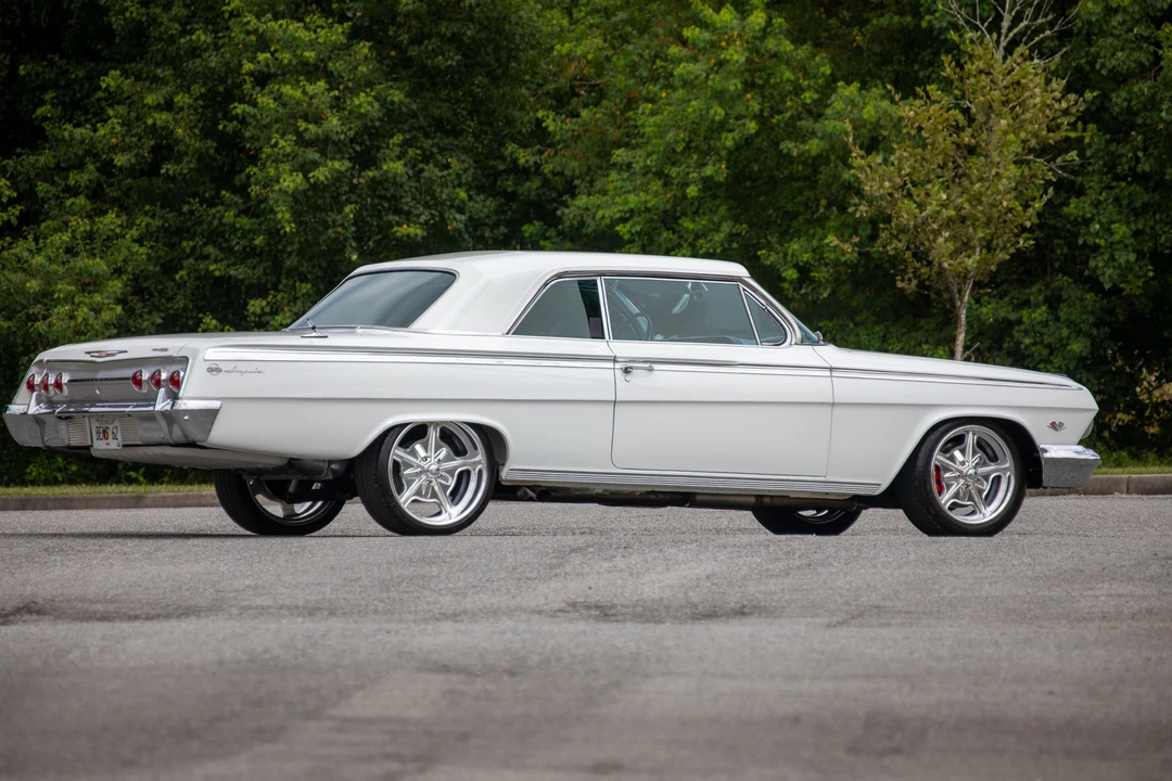 1962 Chevrolet Impala SS 3rd Gen - Image 23 of 31