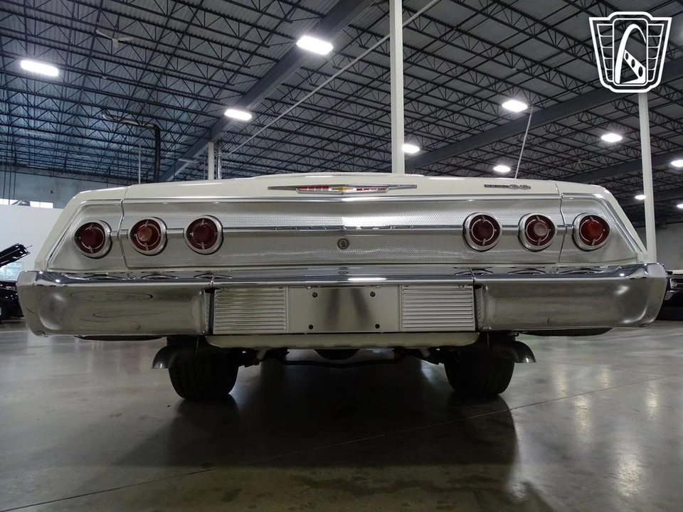1962 Chevrolet Impala 3rd Gen - Image 17 of 31