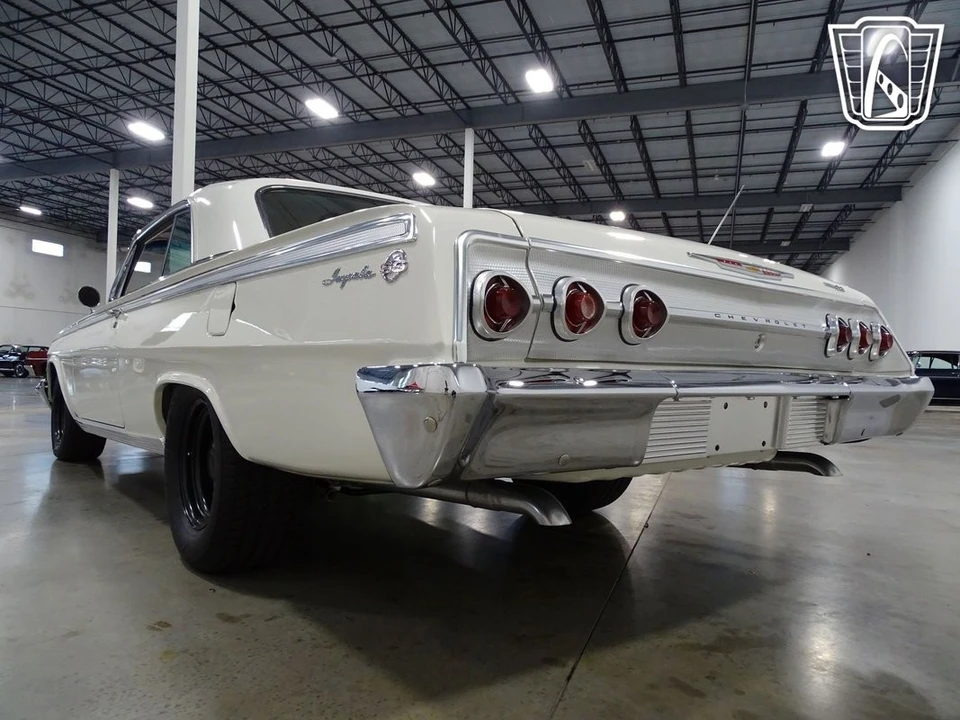 1962 Chevrolet Impala 3rd Gen - Image 14 of 31