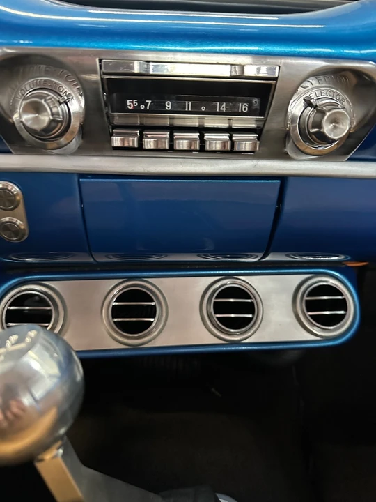 1962 Chevrolet - Image 13 of 31