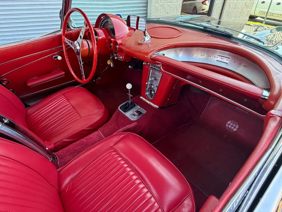 1962 Chevrolet Corvette C1 - Image 10 of 20