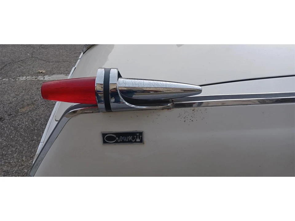 1962 Chrysler Imperial 2nd Gen - Image 11 of 31