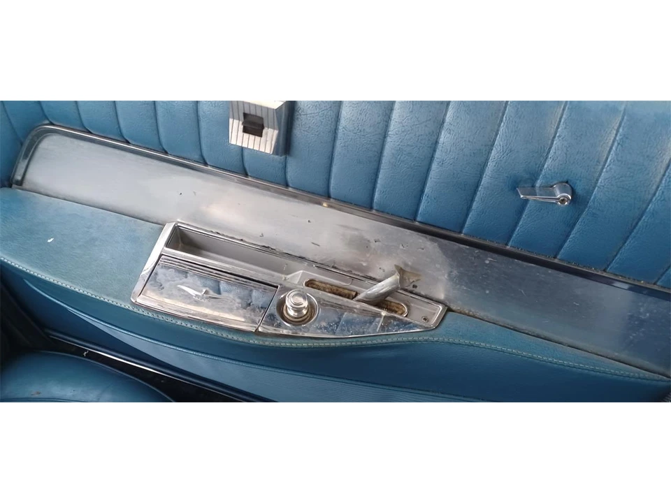 1962 Chrysler Imperial 2nd Gen - Image 20 of 31