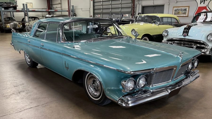 1962 Chrysler Imperial 2nd Gen - Image 4 of 8