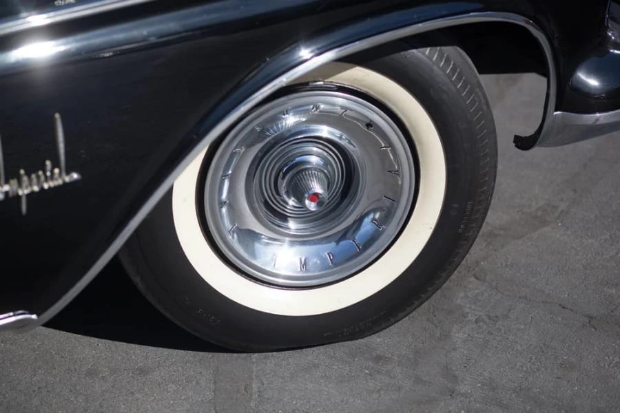 1962 Chrysler Imperial 2nd Gen - Image 10 of 11