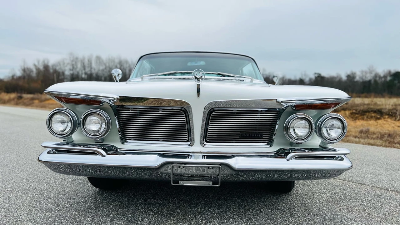 1962 Chrysler Imperial 2nd Gen - Image 8 of 15