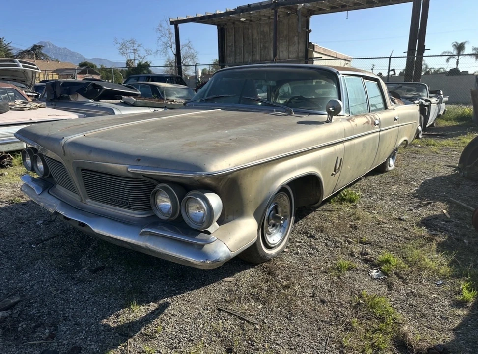 1962 Chrysler Imperial 2nd Gen - Image 2 of 13