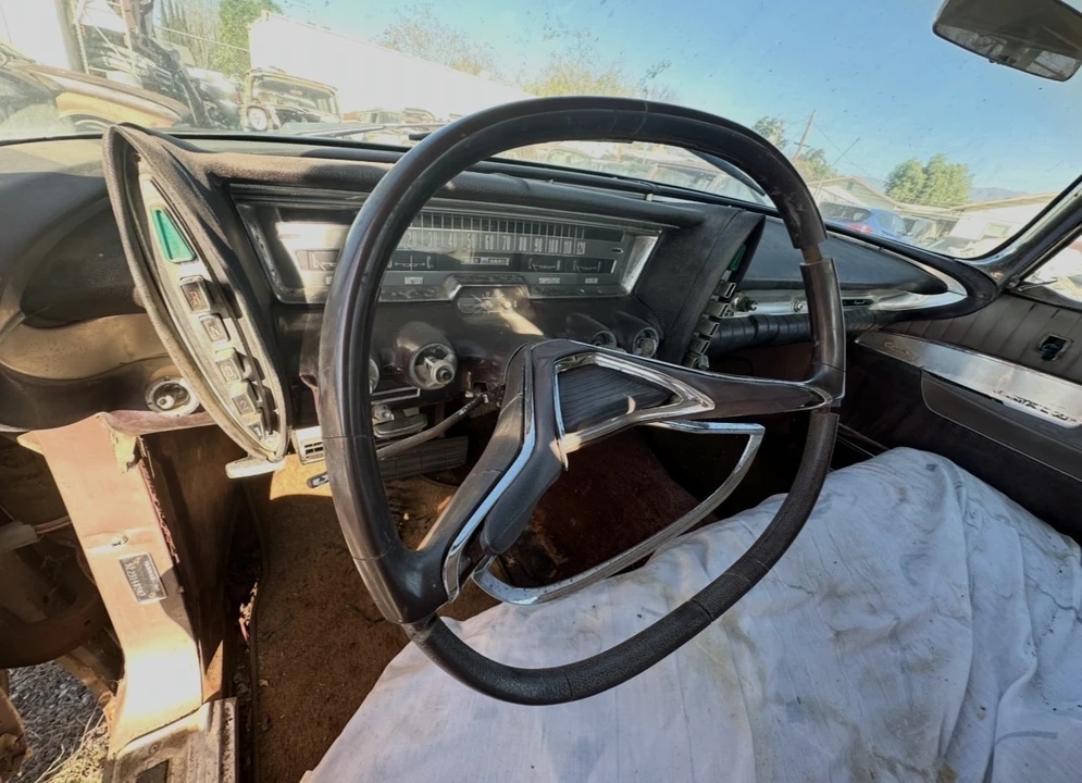 1962 Chrysler Imperial 2nd Gen - Image 9 of 13