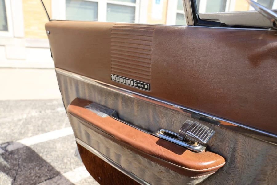 1962 Chrysler New Yorker - Image 9 of 10