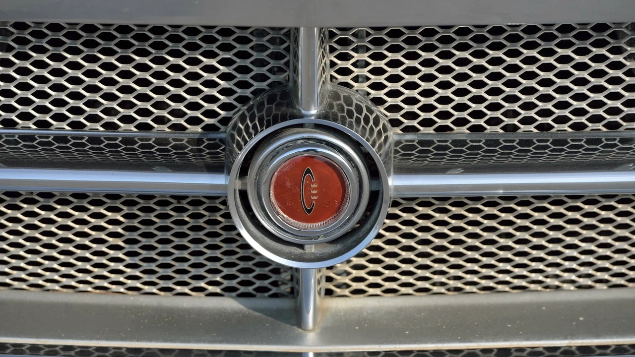 1962 Chrysler New Yorker - Image 10 of 31