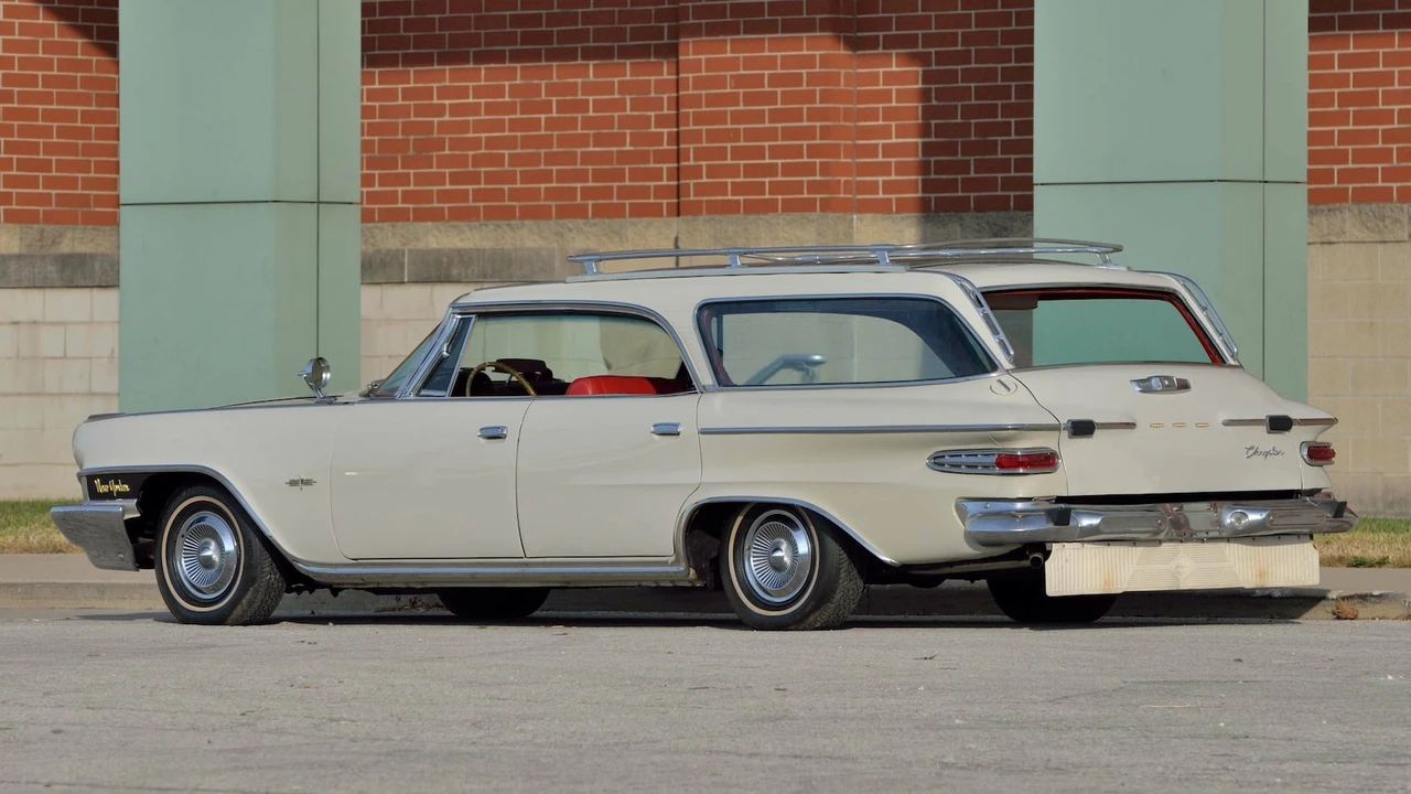 1962 Chrysler New Yorker - Image 13 of 31