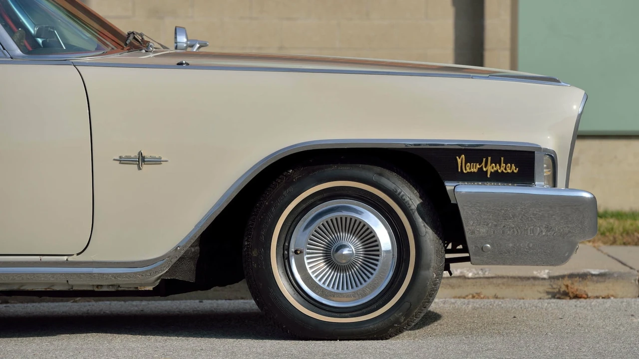 1962 Chrysler New Yorker - Image 19 of 31