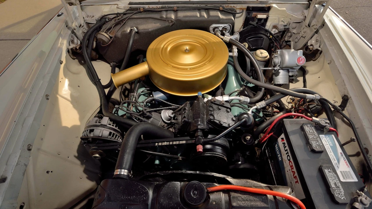 1962 Chrysler New Yorker - Image 24 of 31