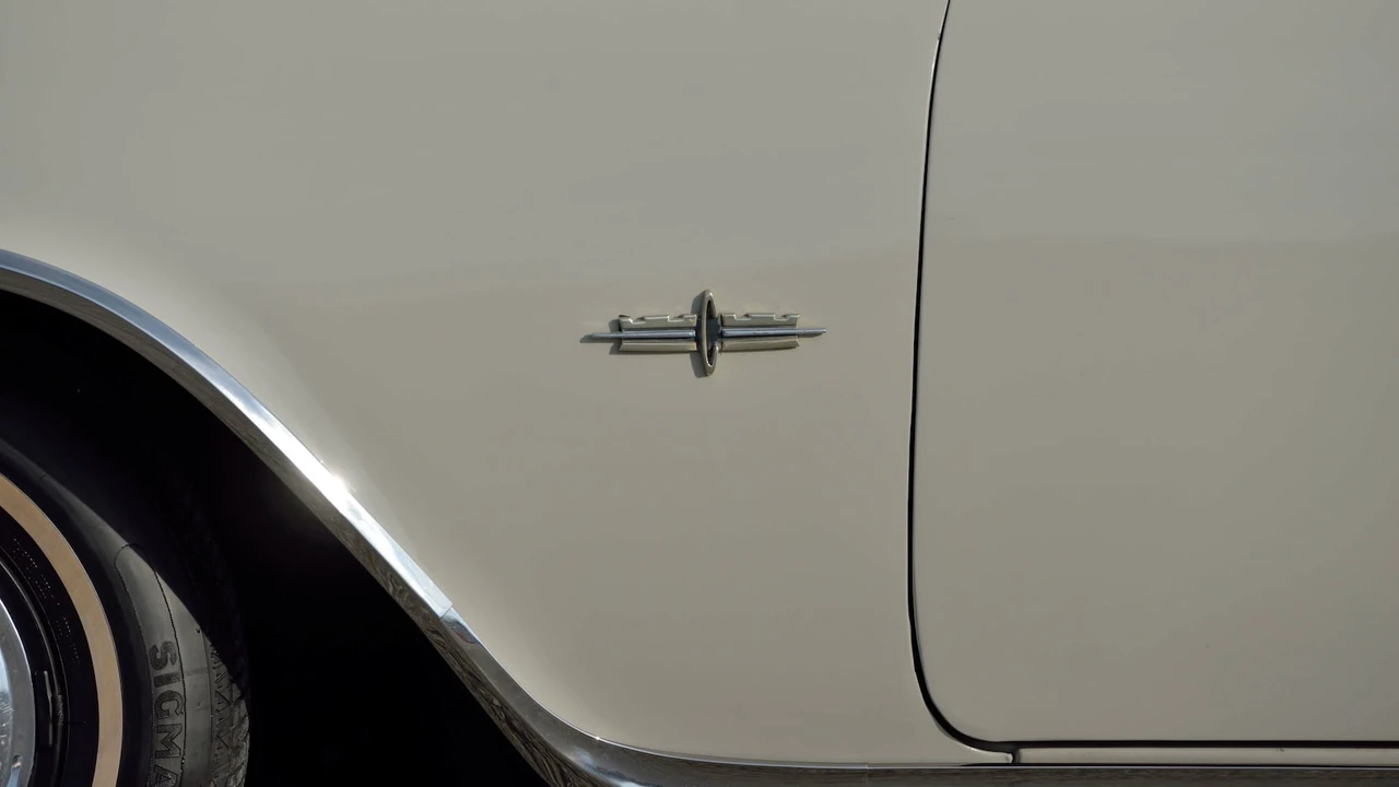1962 Chrysler New Yorker - Image 29 of 31