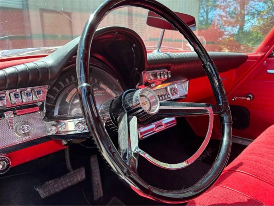 1962 Chrysler Newport - Image 7 of 11