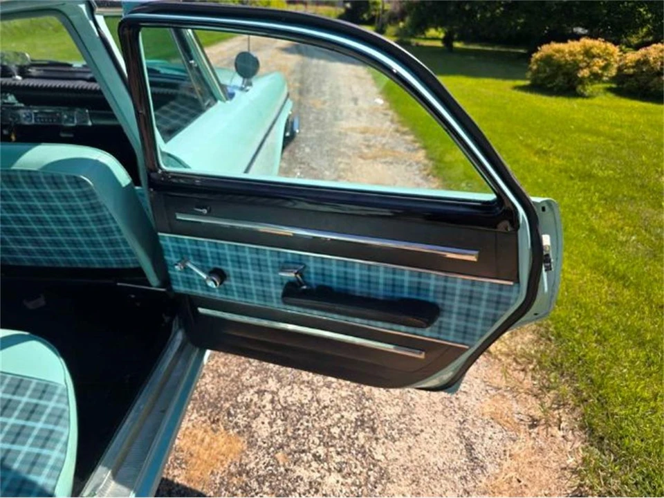 1962 Chrysler Newport - Image 5 of 16