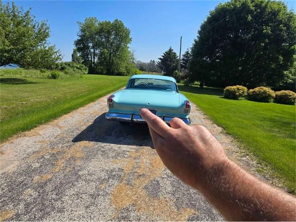 1962 Chrysler Newport - Image 11 of 16
