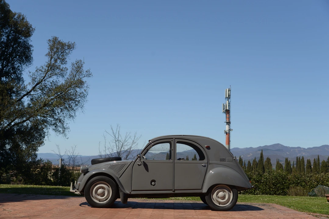 1962 Citroen 2CV Sahara - Image 4 of 31