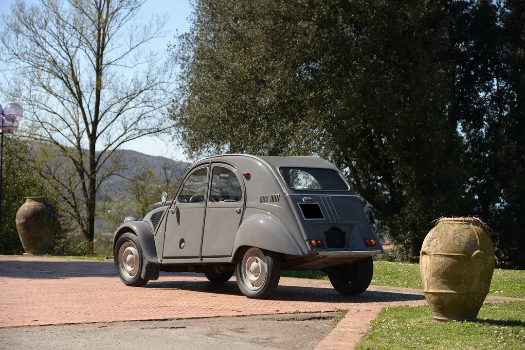 1962 Citroen 2CV Sahara - Image 5 of 31