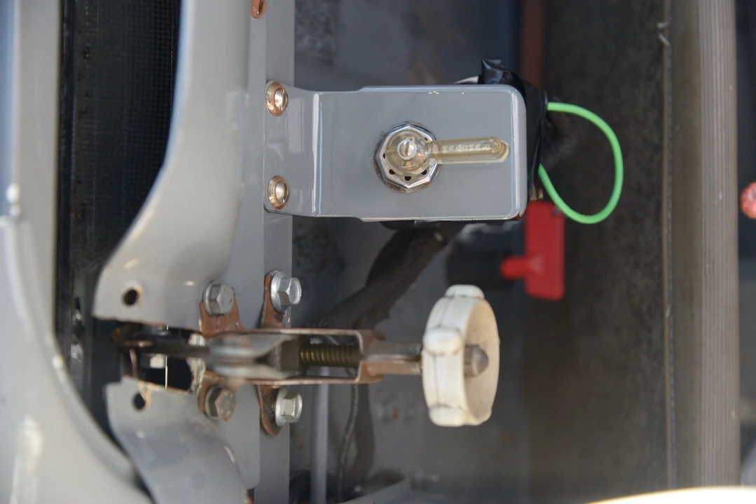 1962 Citroen 2CV Sahara - Image 31 of 31