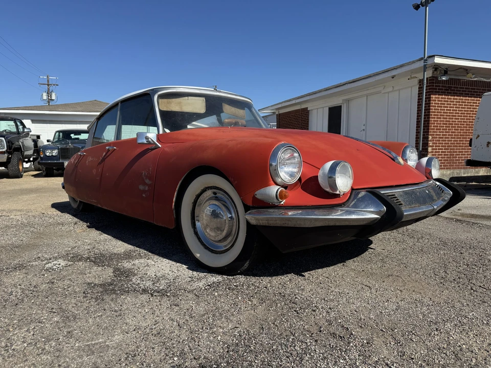 1962 Citroen ID19 - Image 2 of 31