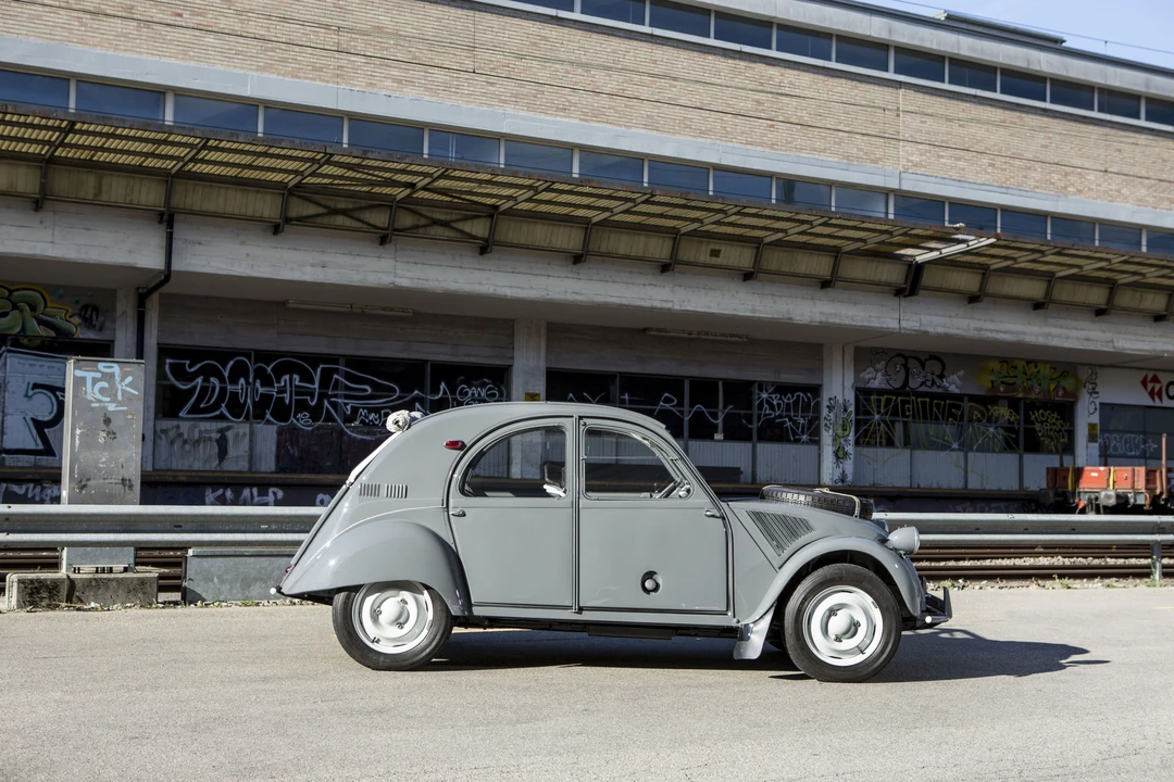1962 Citroen 2CV Sahara - Image 4 of 31