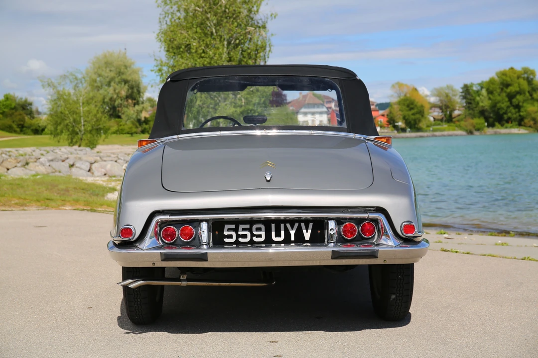 1962 Citroen DS19 - Image 15 of 29
