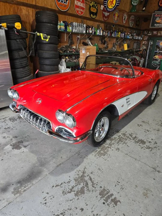1962 Chevrolet Corvette C1 - Image 2 of 3