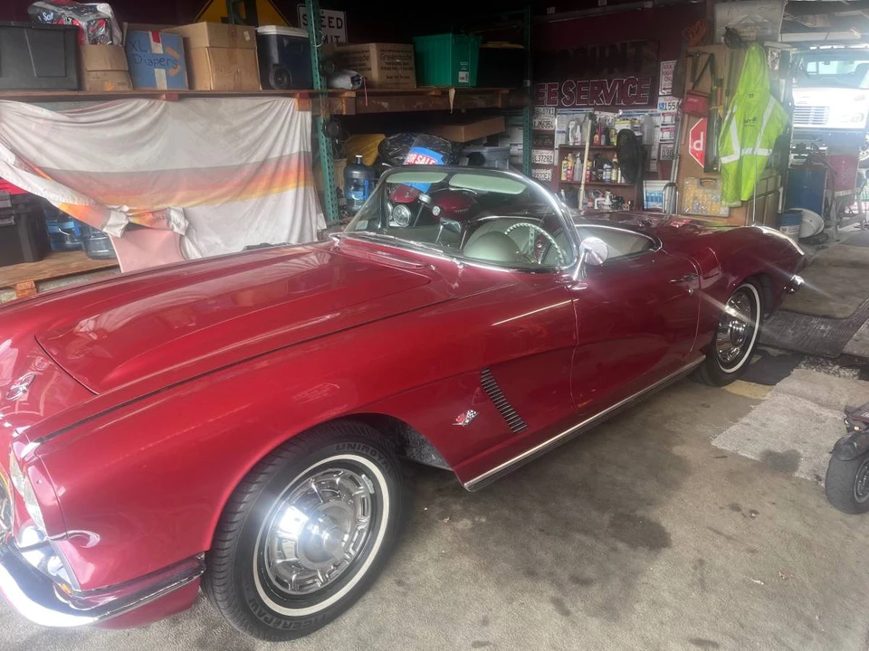 1962 Chevrolet Corvette C1 - Image 4 of 15