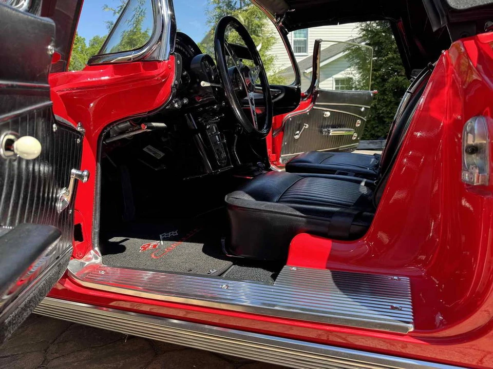 1962 Chevrolet Corvette C1 - Image 18 of 24