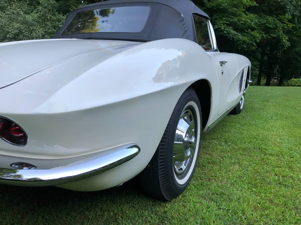 1962 Chevrolet Corvette C1 - Image 8 of 24