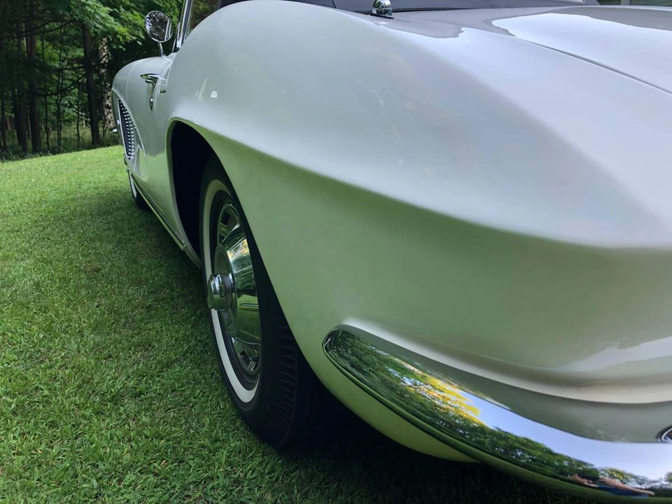 1962 Chevrolet Corvette C1 - Image 9 of 24