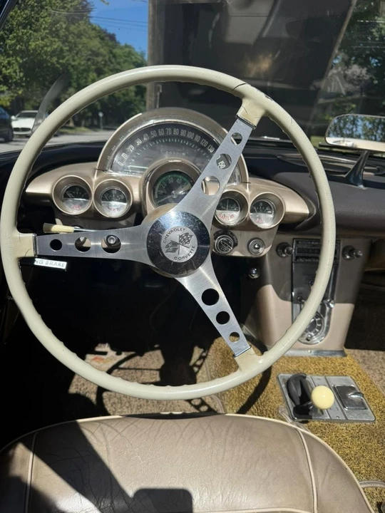 1962 Chevrolet Corvette C1 - Image 10 of 24