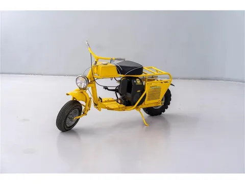 1962 Cushman Trailster Model 723