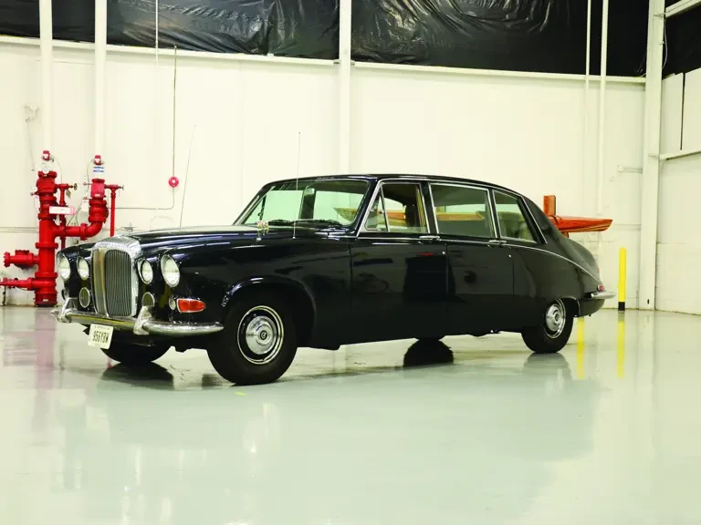 1962 Daimler - Image 2 of 2