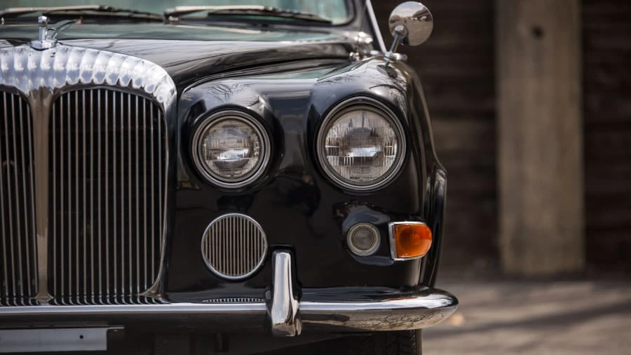 1962 Daimler - Image 11 of 12