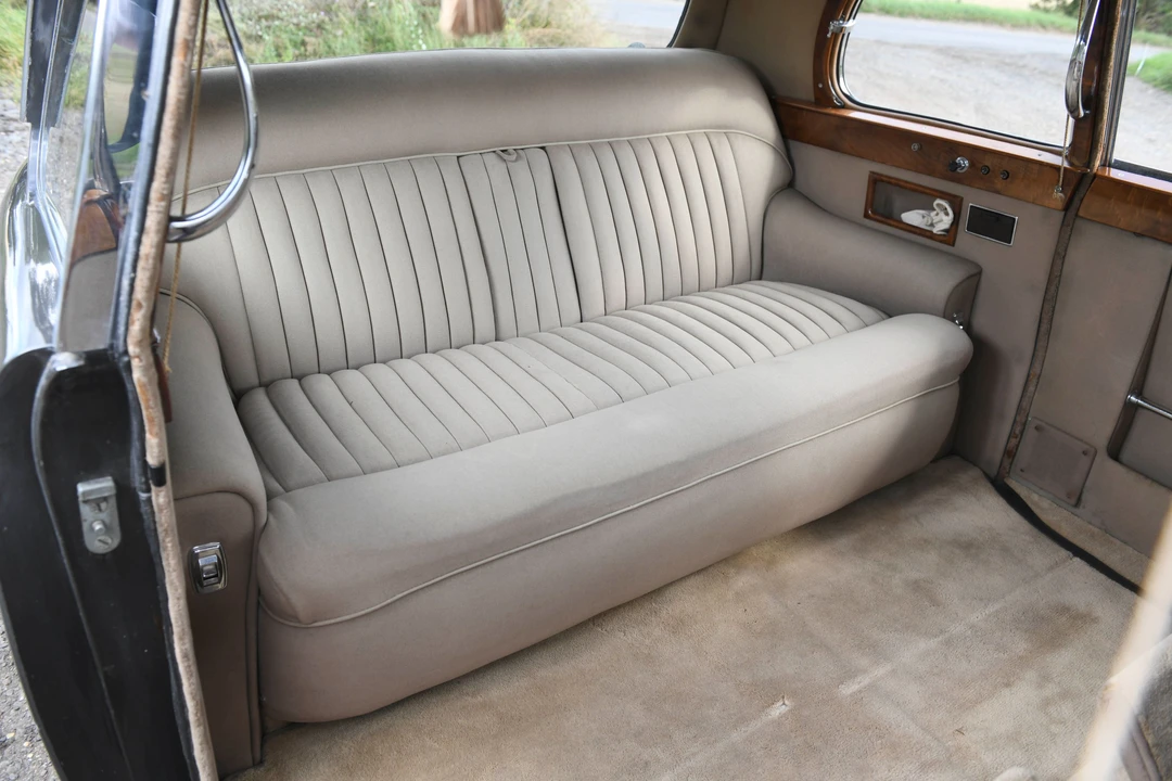 1962 Daimler - Image 15 of 31