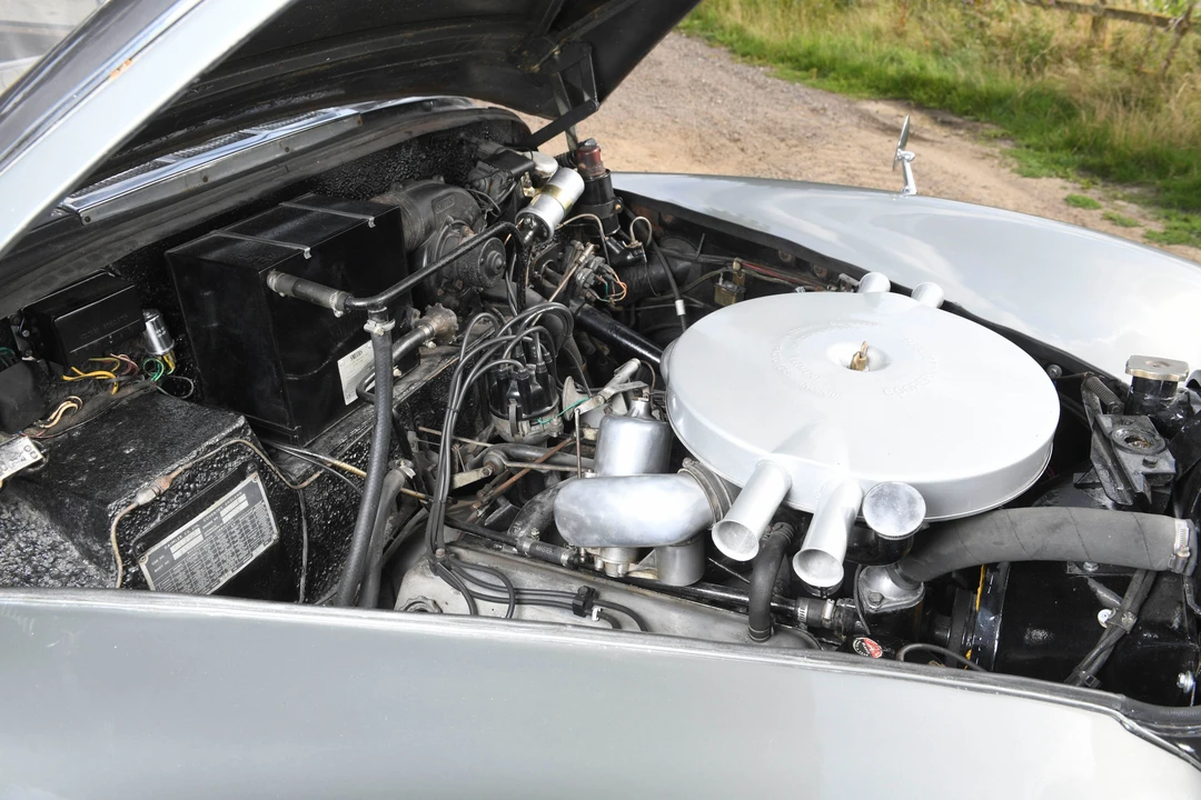 1962 Daimler - Image 10 of 31