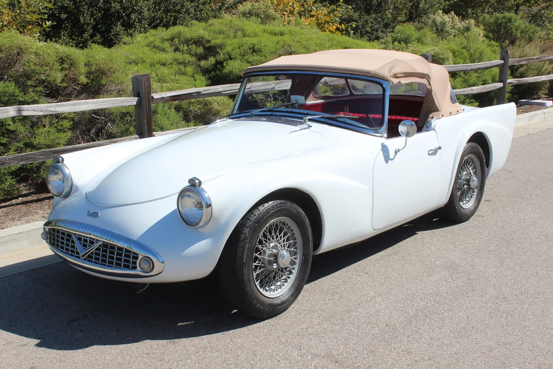 1962 Daimler SP250 - Image 2 of 31