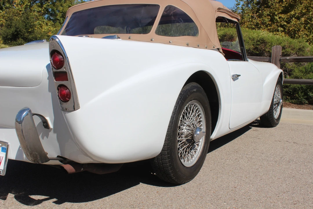 1962 Daimler SP250 - Image 10 of 31