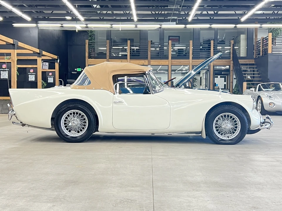 1962 Daimler SP250 - Image 10 of 31